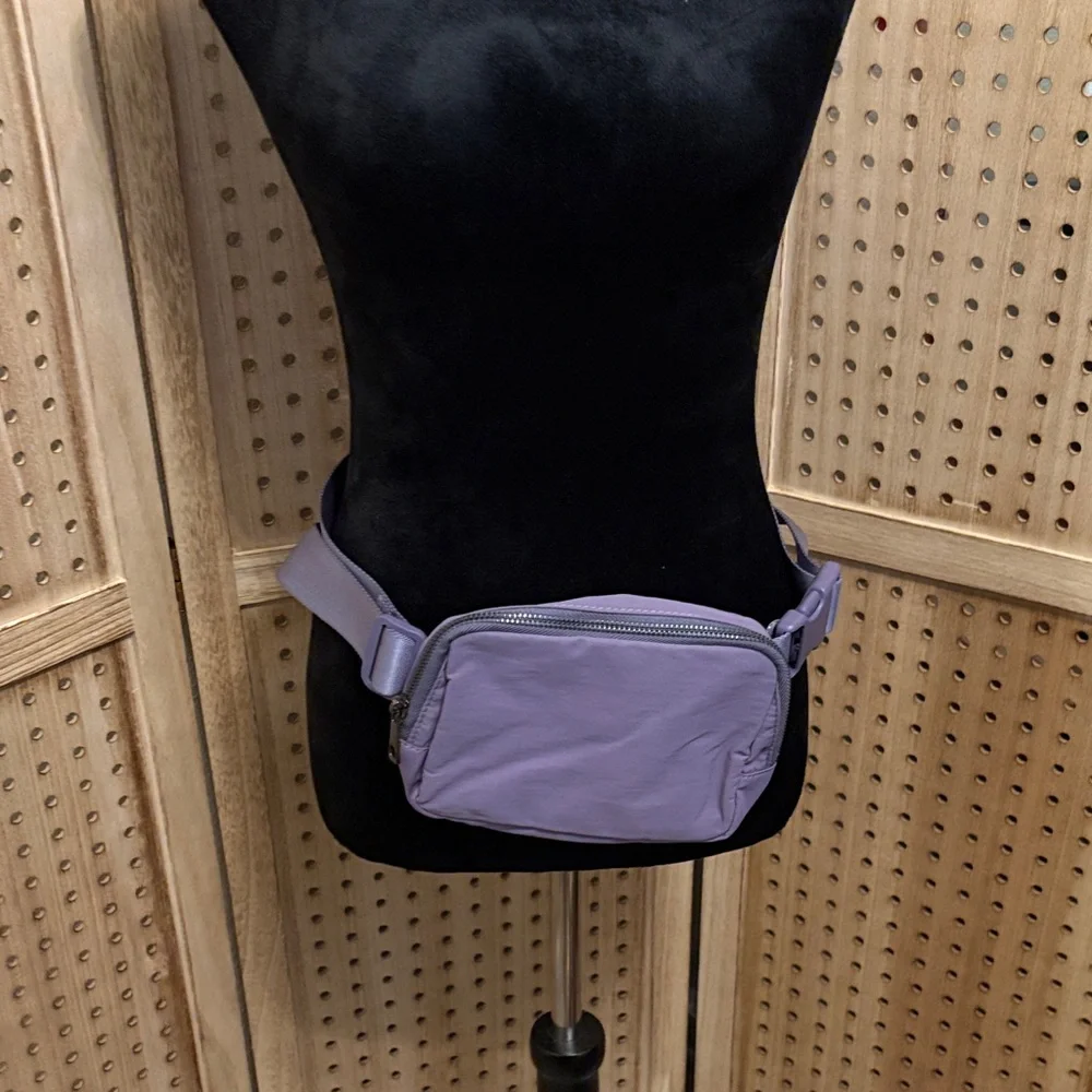Purple Crossbody Bag‎ - Picture 2 of 3